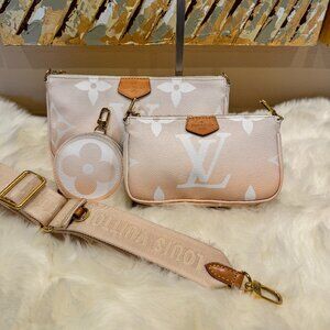 Lous Vuitton Multi Pochette Purse By The Pool Brume
